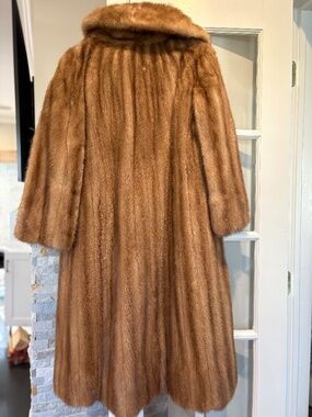 Vintage Full-Length Mink Fur Coat – Caramel Brown